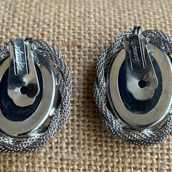 Vintage Carnegie Clip Earrings Blue Faceted Glass Silver Signed Large Oval - Picture 4 of 11